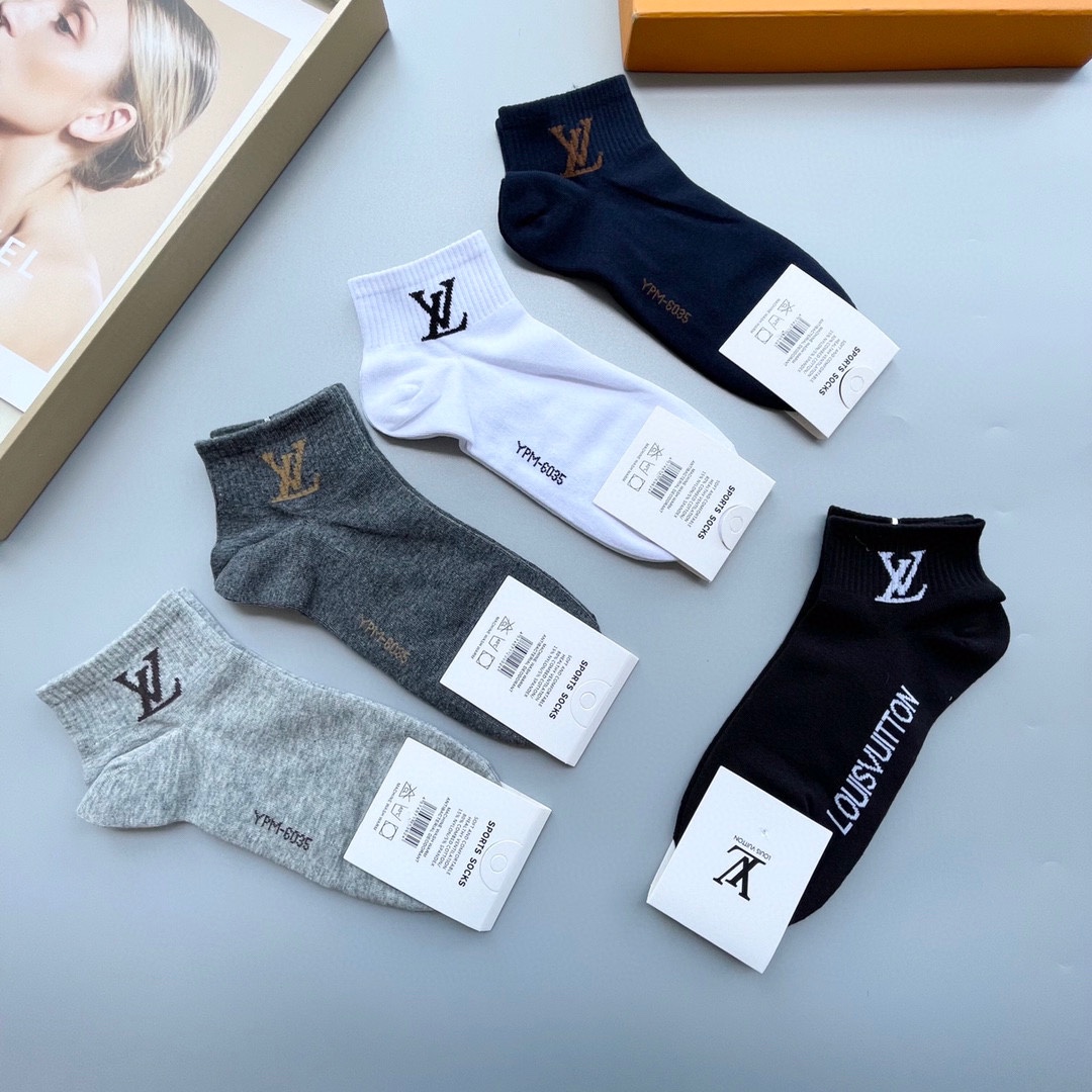 LV socks  (5)