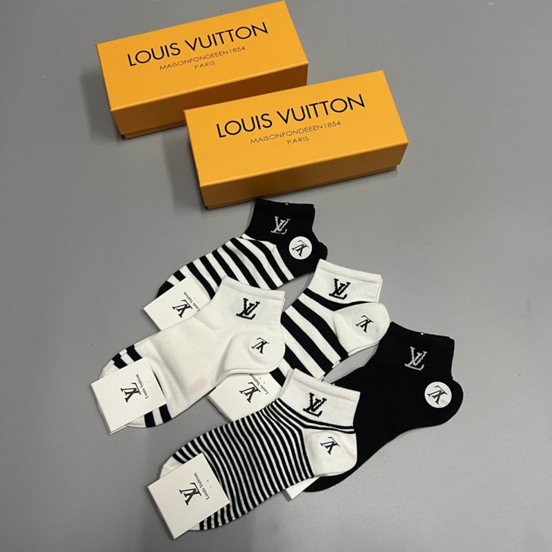LV socks  (6)
