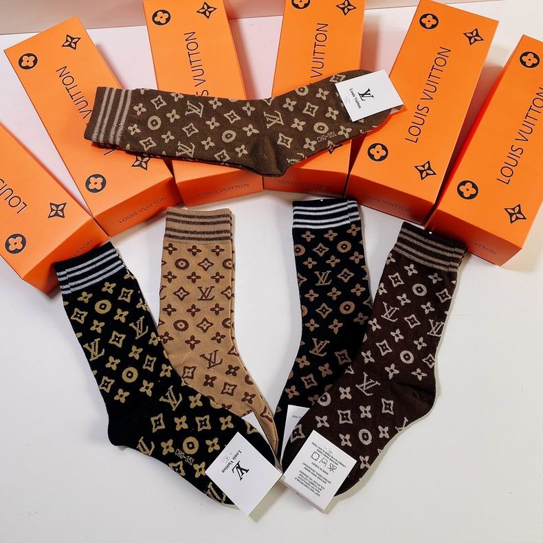 LV socks  (8)