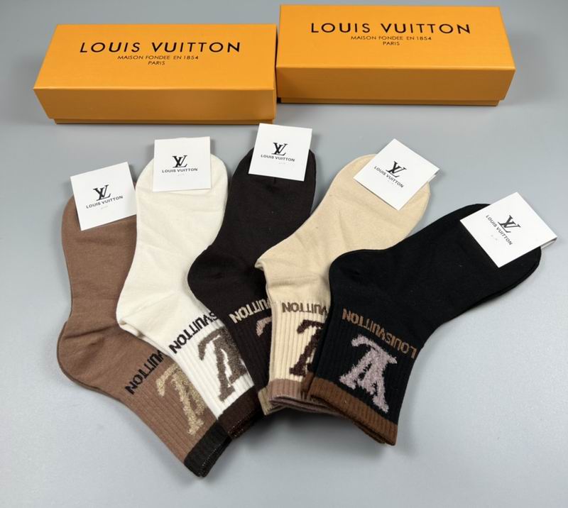 LV socks  (8)