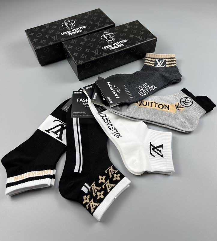 LV socks  (9)