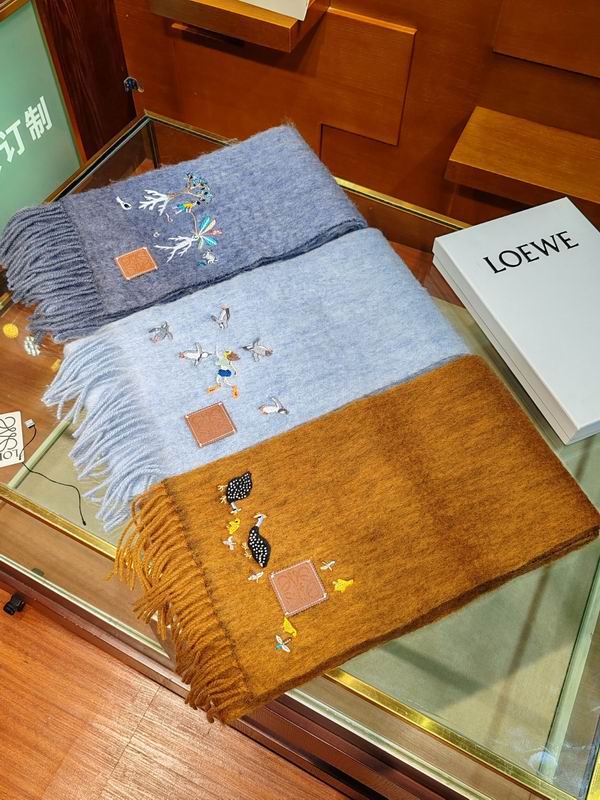 Loewe 185X23cm 63%马海毛35%羊毛2%锦纶 E (10)