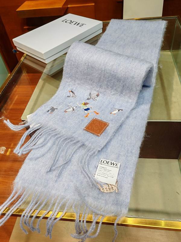 Loewe 185X23cm 63%马海毛35%羊毛2%锦纶 E (11)