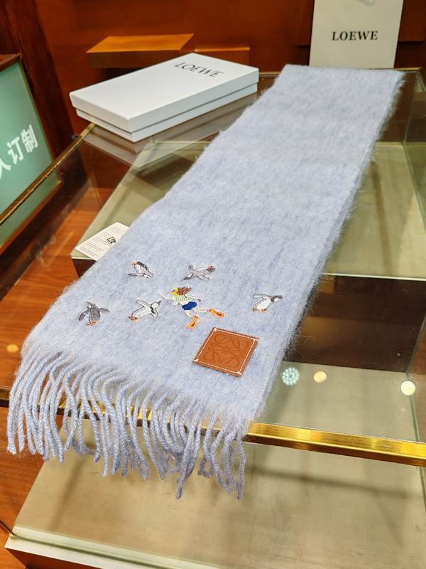 Loewe 185X23cm 63%马海毛35%羊毛2%锦纶 E (9)