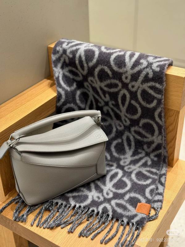 Loewe 36X210cm 45%羊驼毛34%羊毛21%锦纶 E (28)