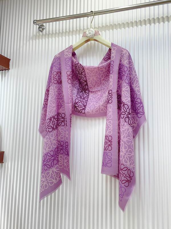 Loewe 42X190cm 73%羊毛 20%真丝 7%山羊绒 E (23)