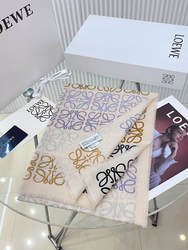 Loewe 42X190cm 73%羊毛 20%真丝 7%山羊绒 E (6)