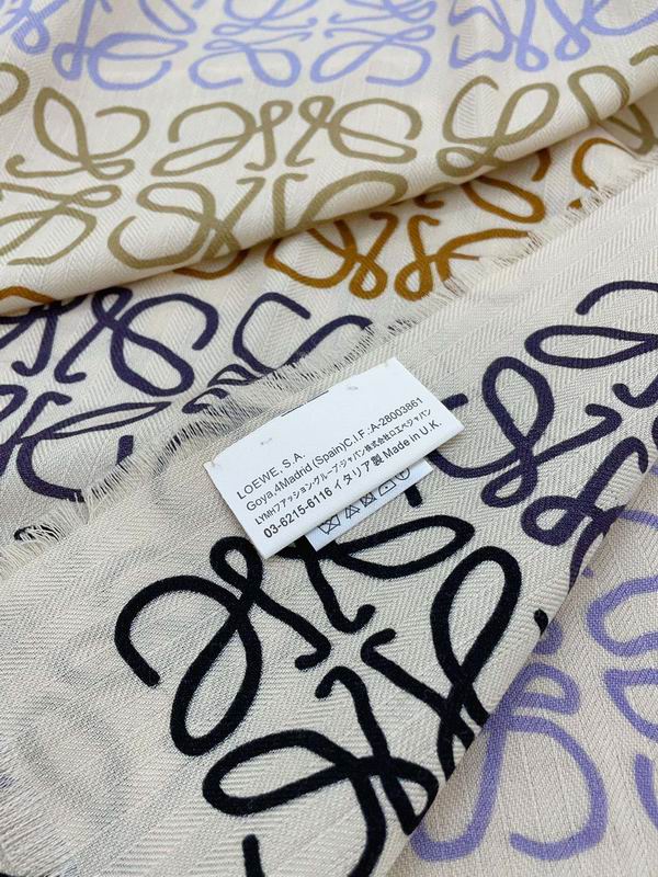 Loewe 42X190cm 73%羊毛 20%真丝 7%山羊绒 E (7)