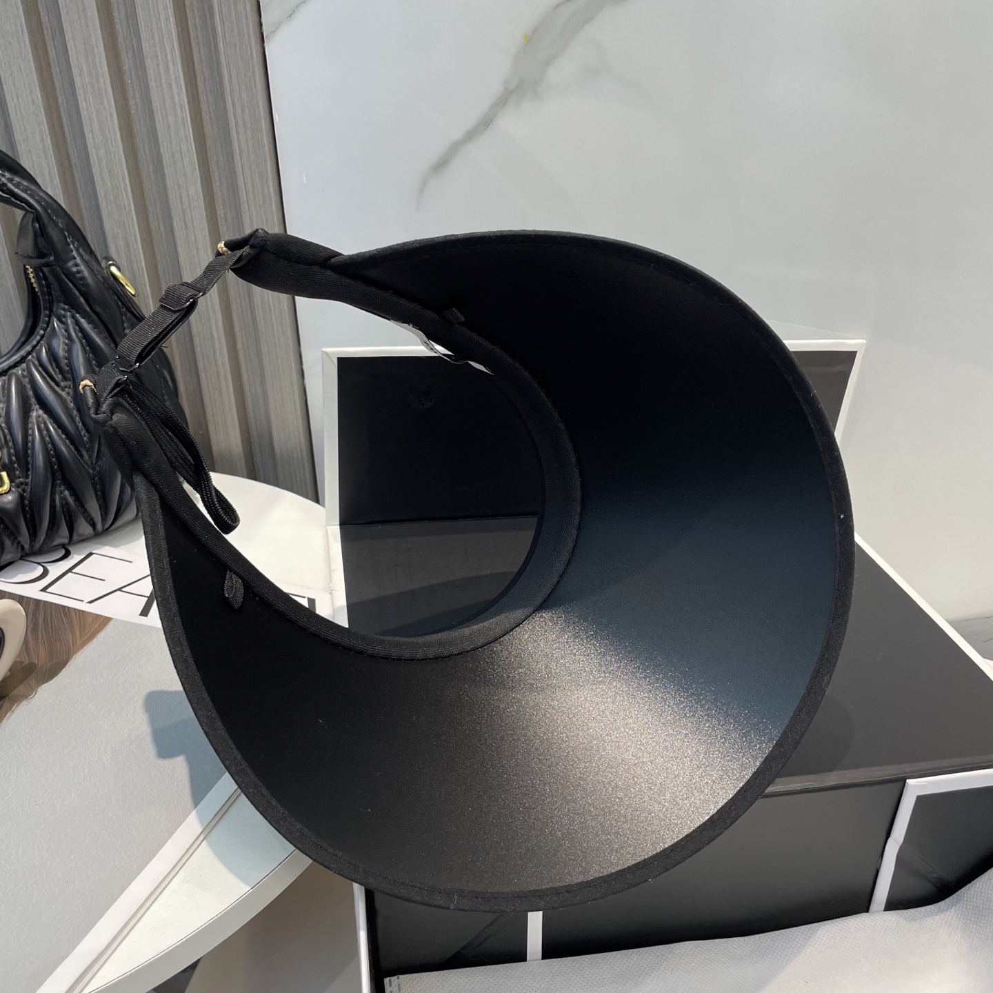 Loewe Visor dx (215)