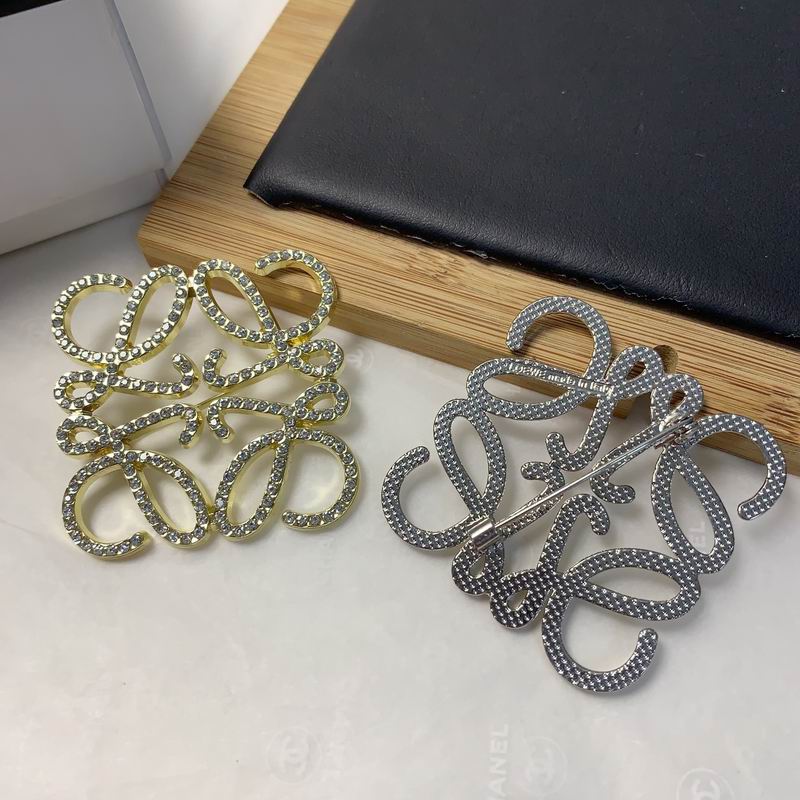 Loewe brooch 07yxh01 (6)