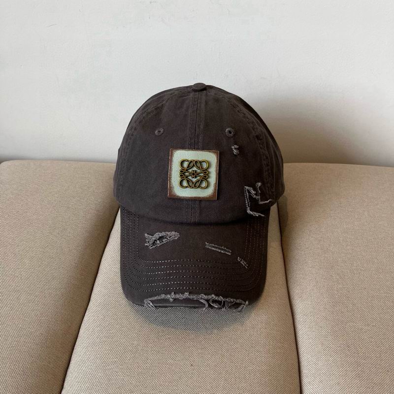 Loewe cap dx (139)