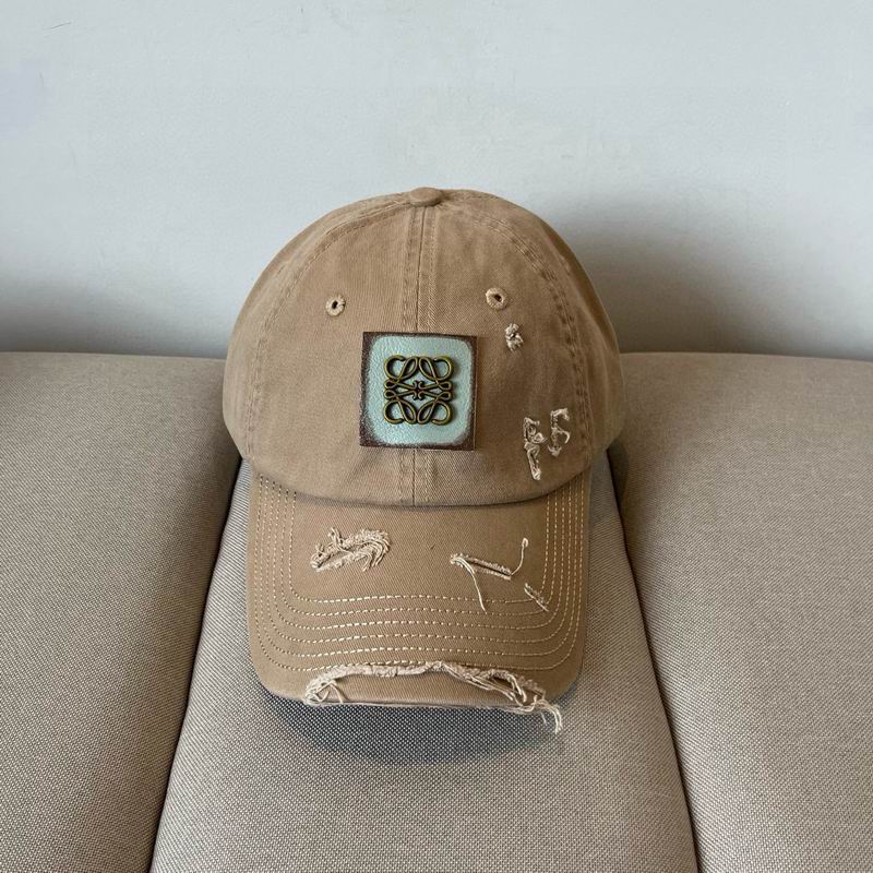 Loewe cap dx (147)