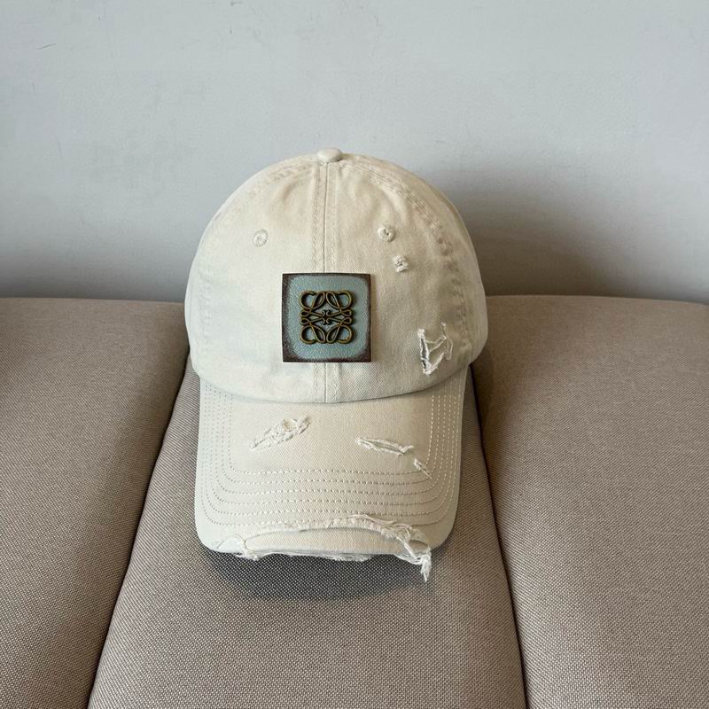 Loewe cap dx (162)