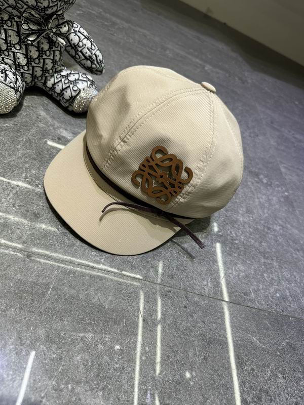 Loewe cap dx (273)