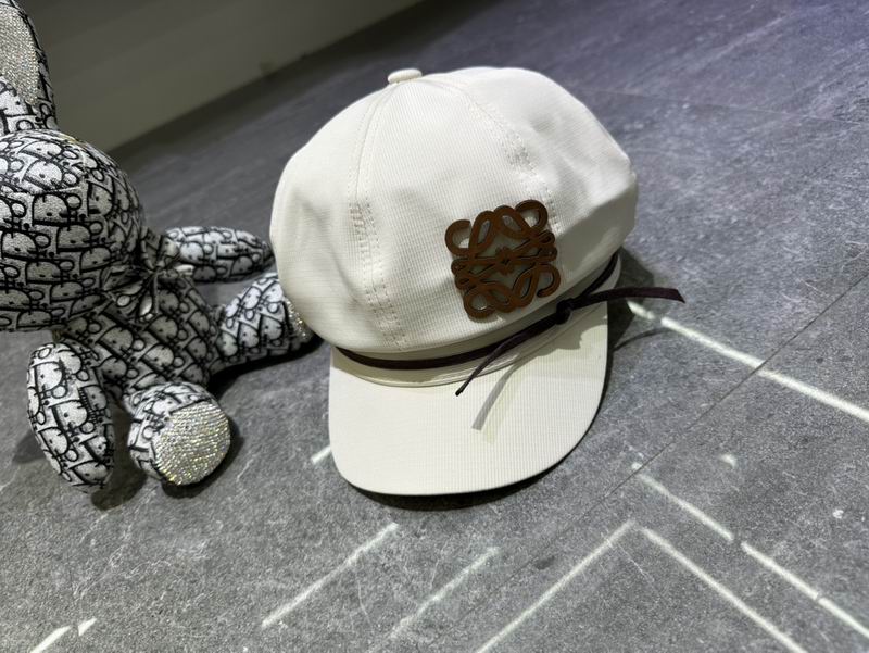 Loewe cap dx (275)