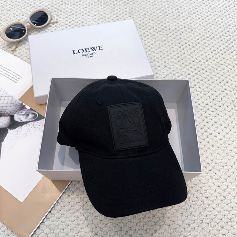 Loewe cap dx (39)