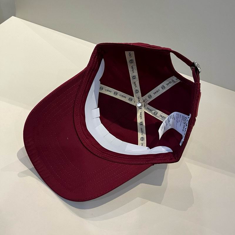 Loewe cap dx (45)
