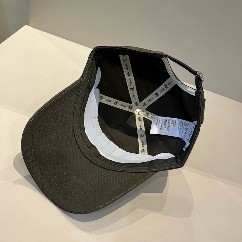 Loewe cap dx (54)