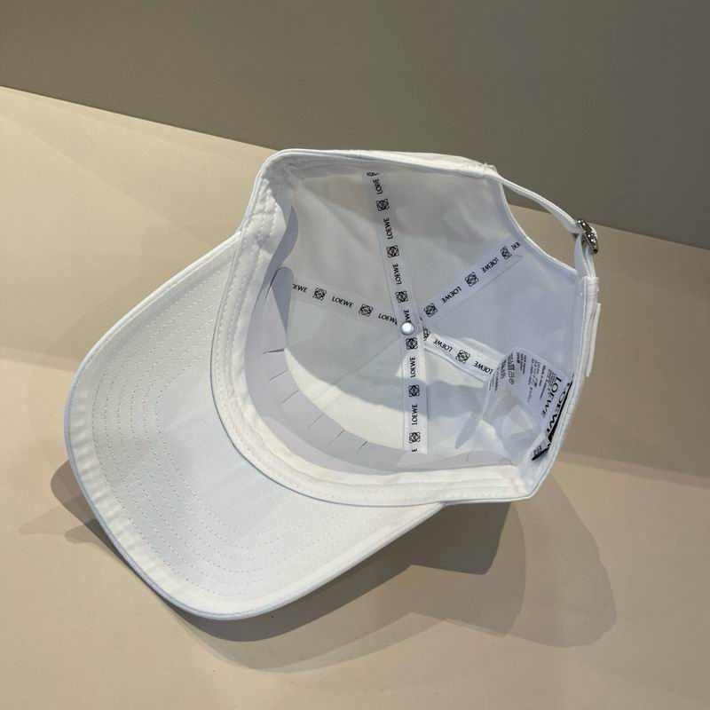 Loewe cap dx (81)