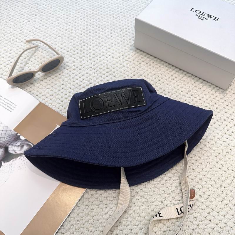 Loewe hat dx (735)