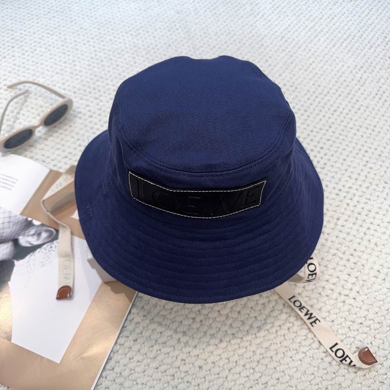 Loewe hat dx (737)