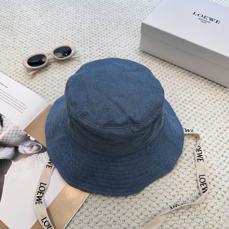 Loewe hat dx (748)