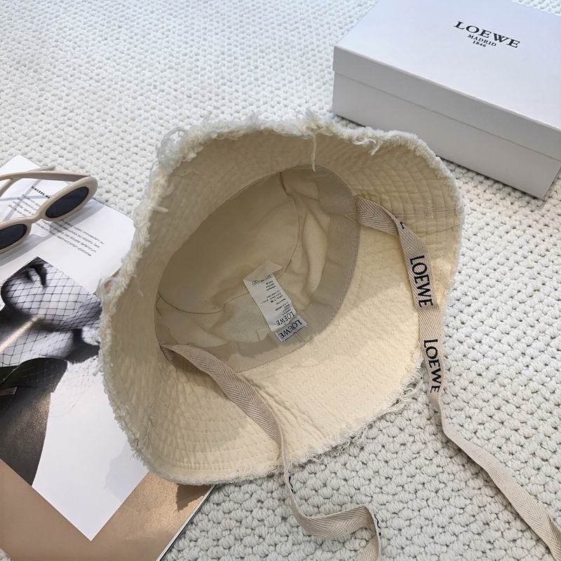Loewe hat dx (755)
