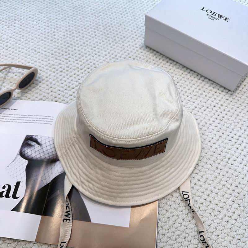 Loewe hat dx (774)