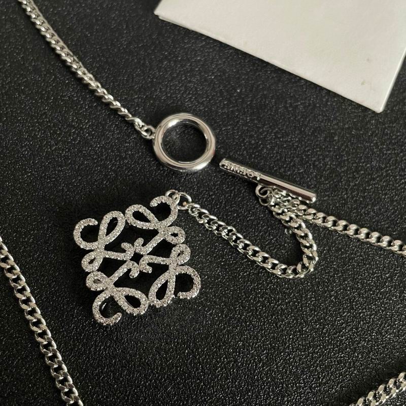 Loewe necklace 04yxh01 (4)