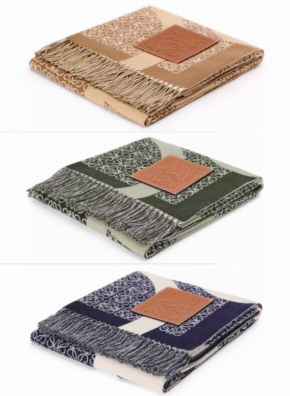 Loewe scarf 130X140cm 100%羊毛 E (1)