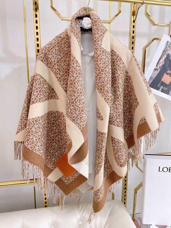 Loewe scarf 130X140cm E (13)