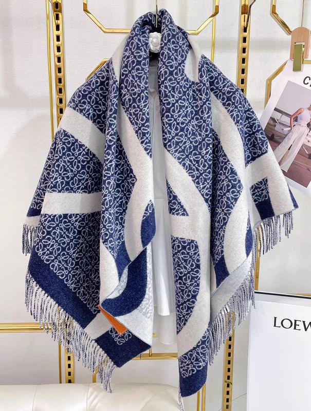 Loewe scarf 130X140cm E (3)