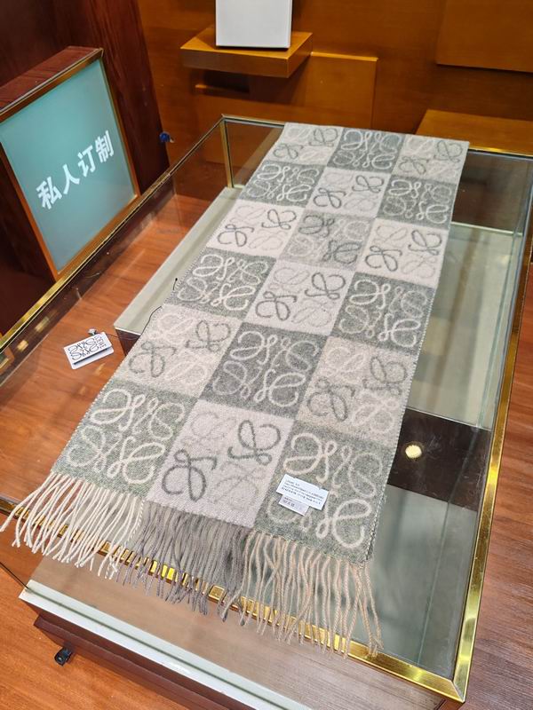 Loewe scarf 38X200cm 100%羊绒  E (18)