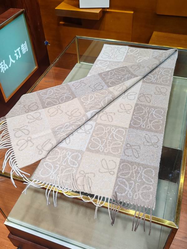 Loewe scarf 38X200cm 100%羊绒  E (26)