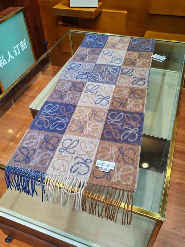 Loewe scarf 38X200cm 100%羊绒  E (36)