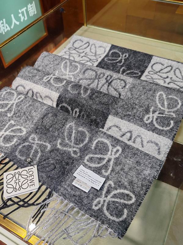 Loewe scarf 38X200cm 100%羊绒  E (41)