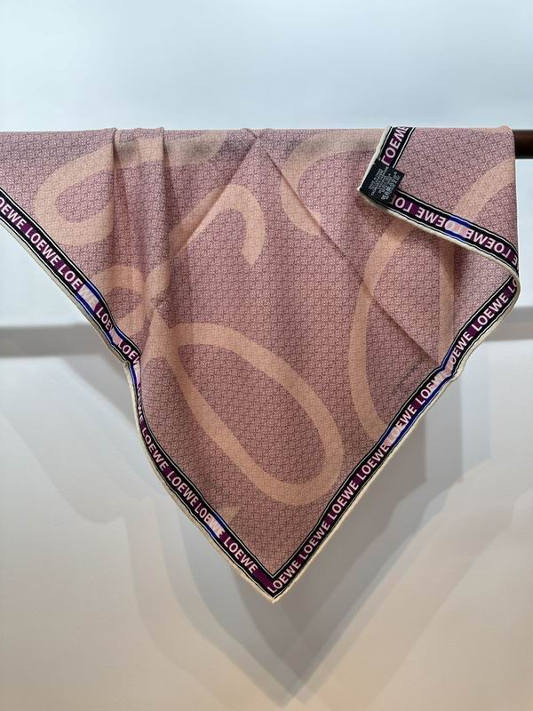Loewe scarf 70X70cm E (2)