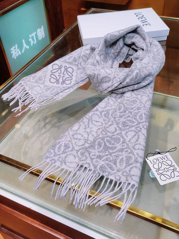 Loewe scarf E (14)
