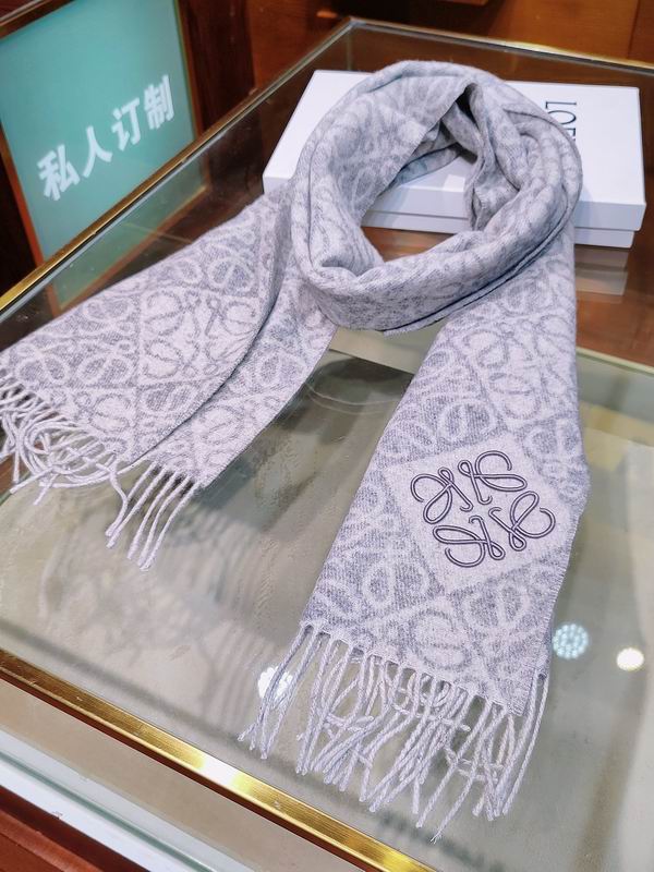Loewe scarf E (15)