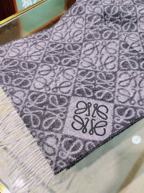 Loewe scarf E (23)