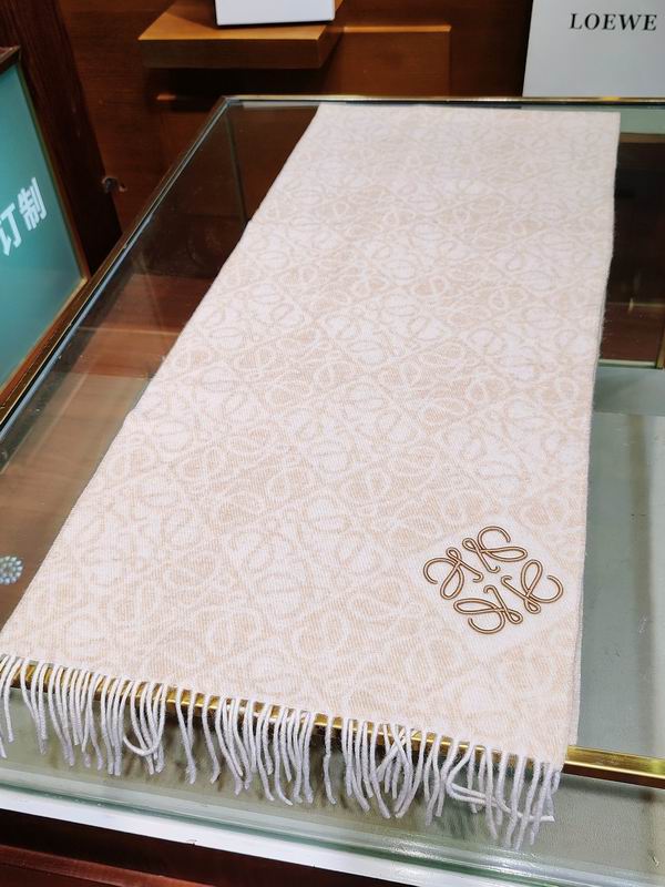 Loewe scarf E (3)
