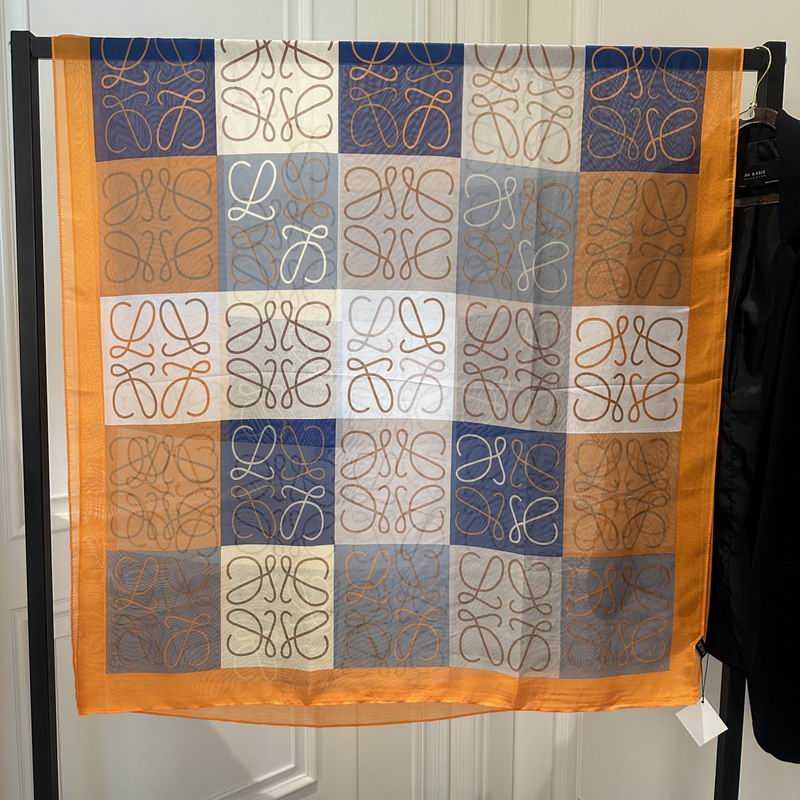 Loewe silk scarf 180-90cm E (1)