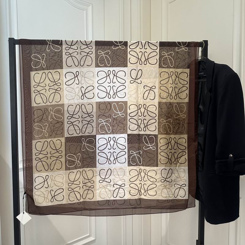 Loewe silk scarf 180-90cm E (3)