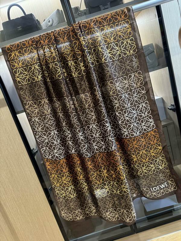 Loewe silk scarf 180X90cm E (2)