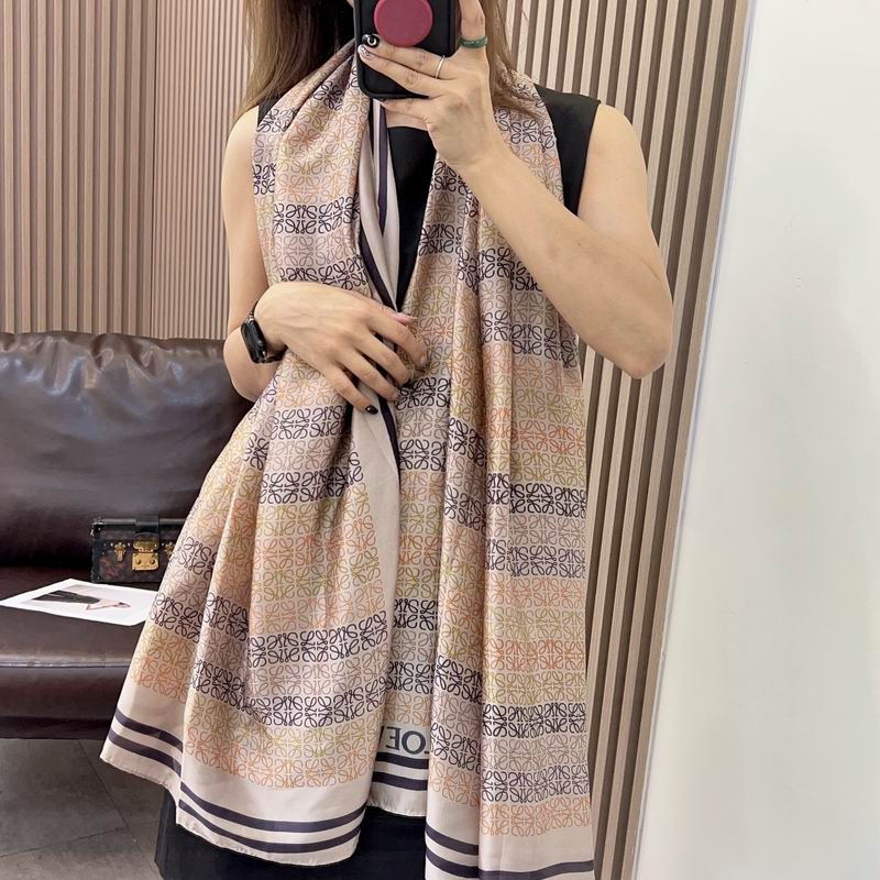 Loewe silk scarf 90-180cm E (25)