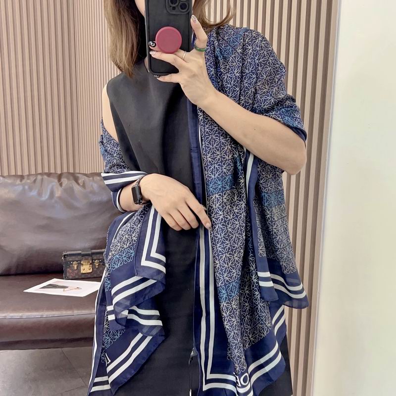 Loewe silk scarf 90-180cm E (28)