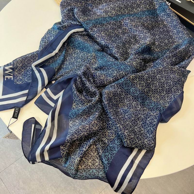 Loewe silk scarf 90-180cm E (32)