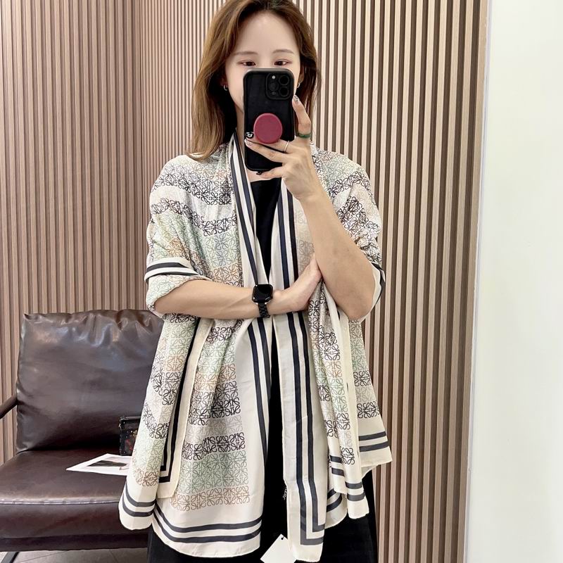 Loewe silk scarf 90-180cm E (7)