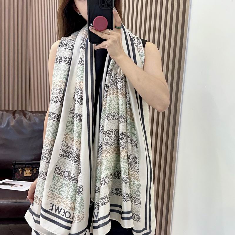 Loewe silk scarf 90-180cm E (8)