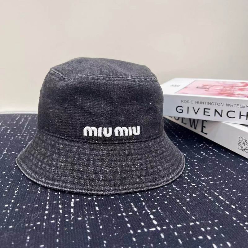 MIumiu hat dx (1268)